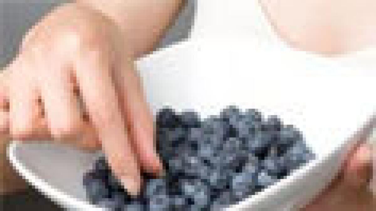 Eating berries may slow brain’s decline: study
