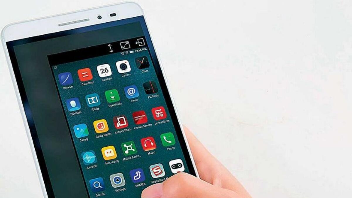Phab Plus: An oversized phone or a tablet that makes calls?