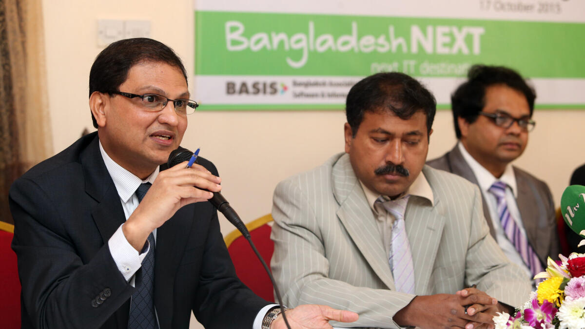 Bangladesh eyes $1billion from IT outsourcing