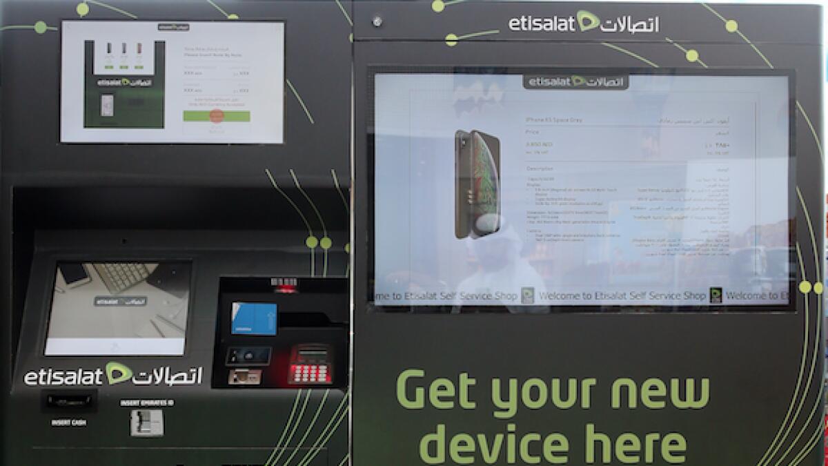 Buy phones in UAE with Emirates ID through vending machines