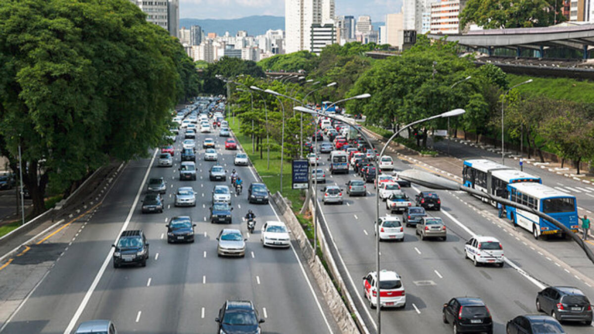 21 killed in Brazil traffic pile-up