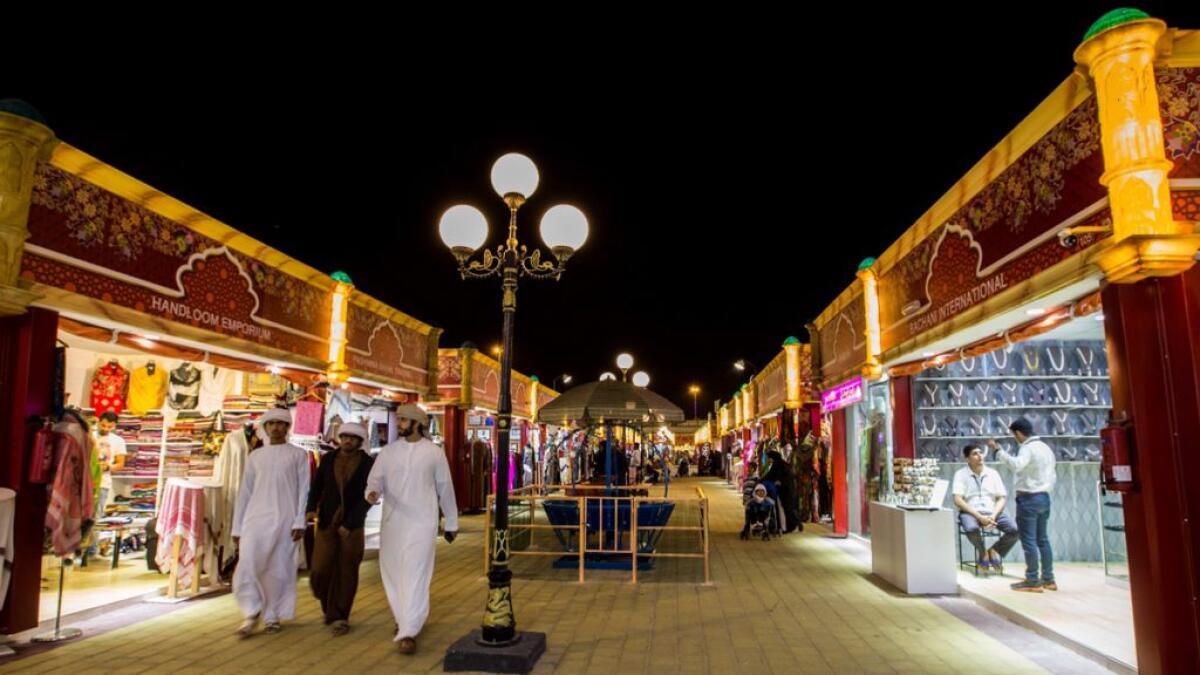 Dubais Global Village closed due to bad weather