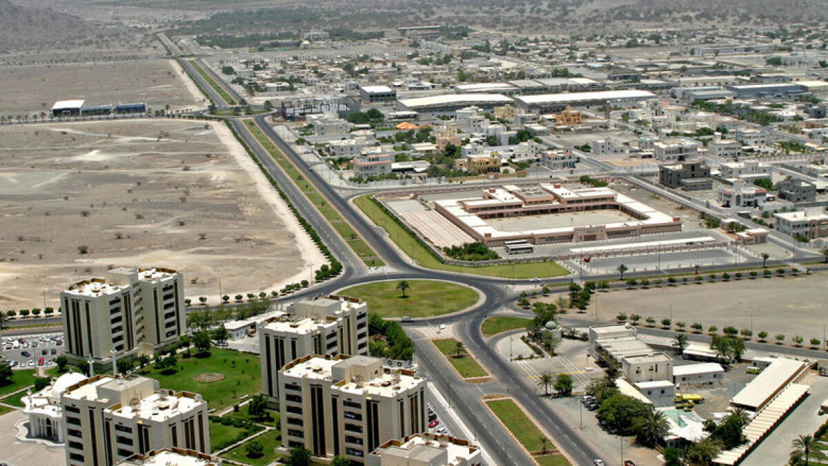 Fujairah Ruler issues law banning disposal of granted lands, govt-built houses