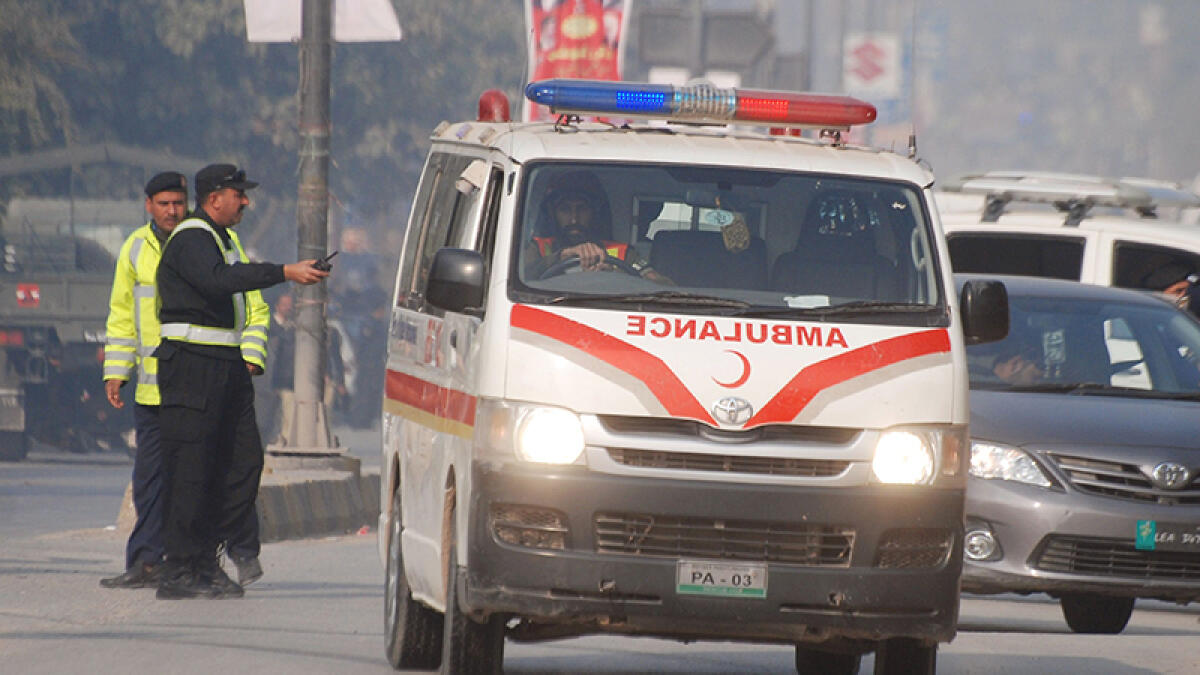 23 killed, 18 injured in Pakistan bus accident
