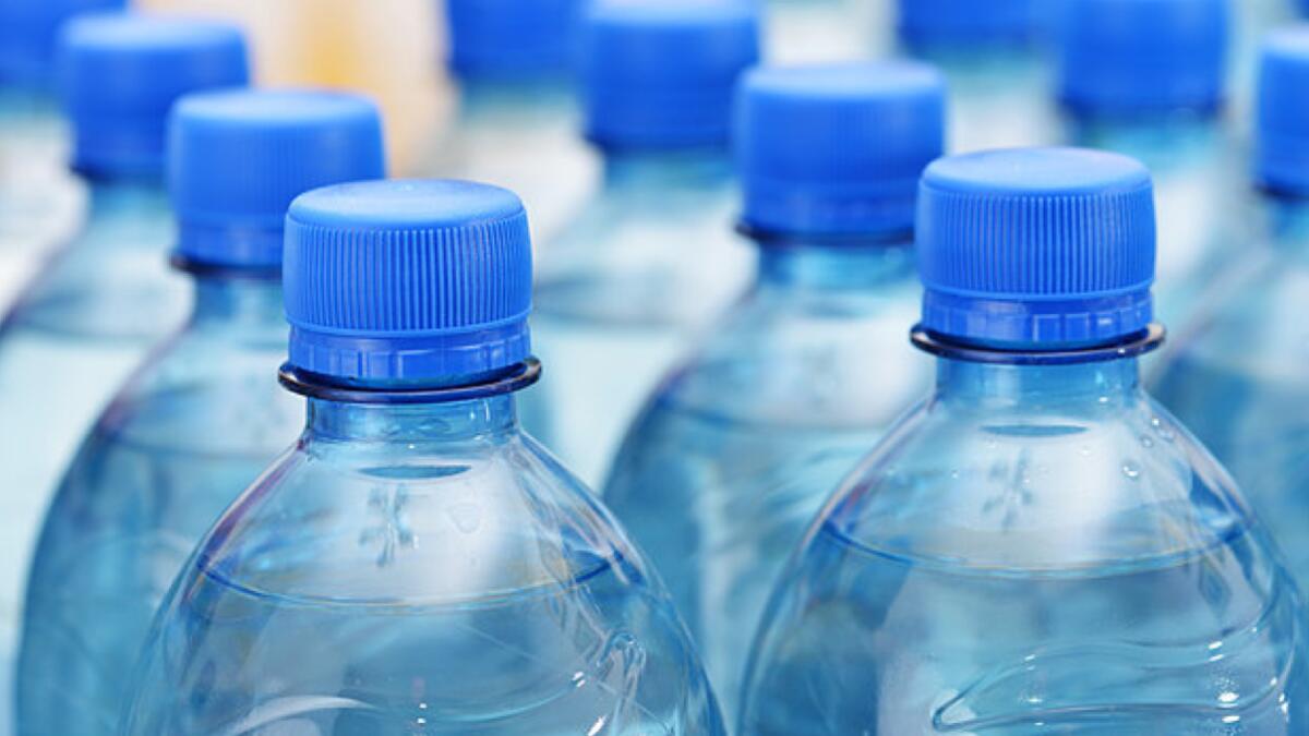 Top bottled water contaminated with plastic particles?