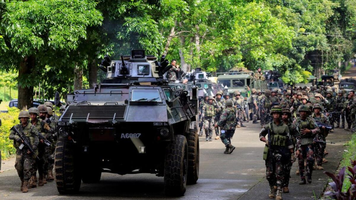 Manila deploys commandoes, helicopters to retake city from Daesh