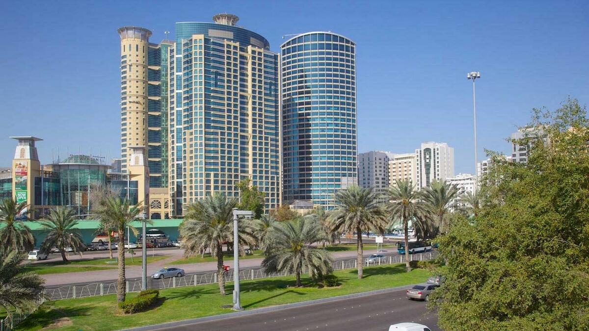 10, things, you, did, not, know, about, Abu Dhabi, roads, 