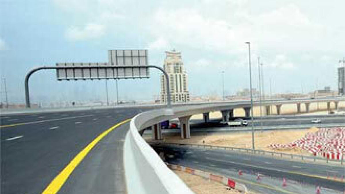 Dh940 million road project completed