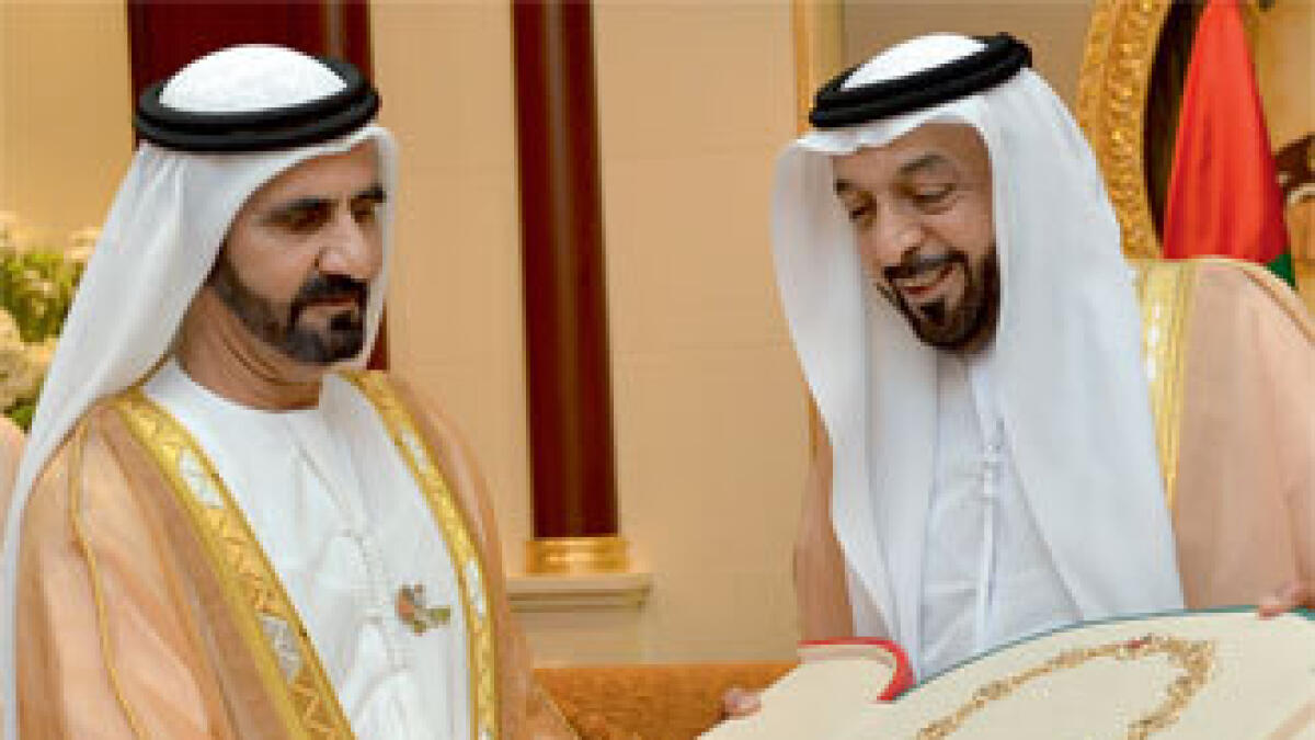 Khalifa honours Mohammed, Sultan