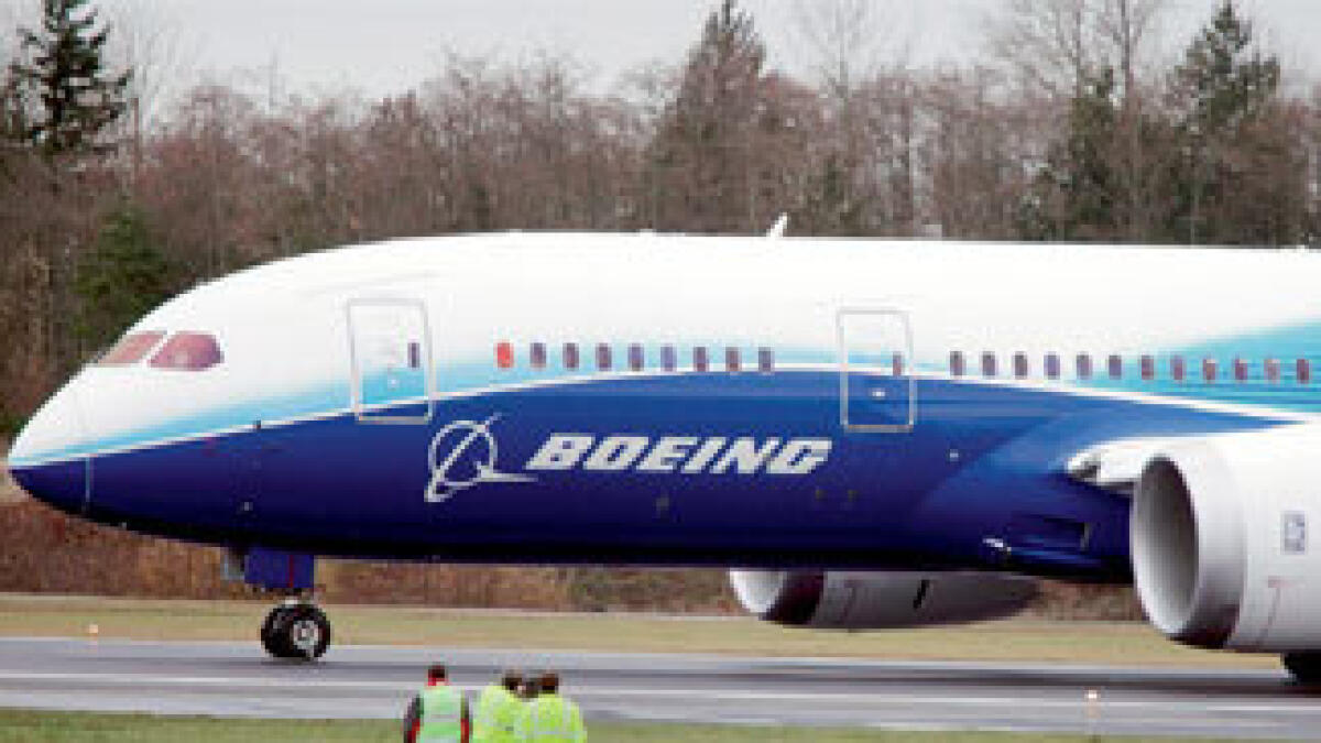 Boeing stands by lithium-ion batteries