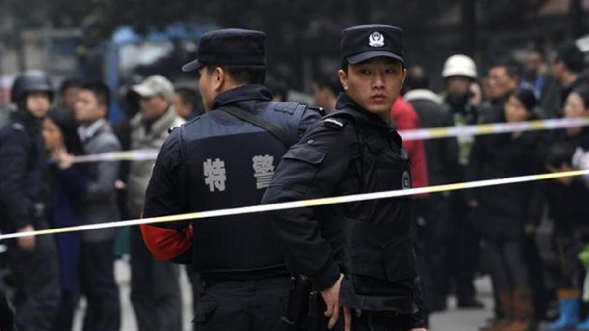 China primary school stabbing,  knife attack