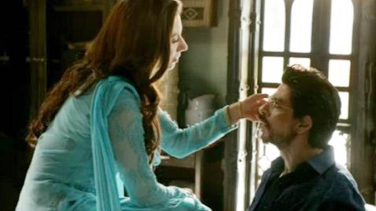 Mahira Khan like a car mechanic, no chemistry with SRK: Raees trailer review