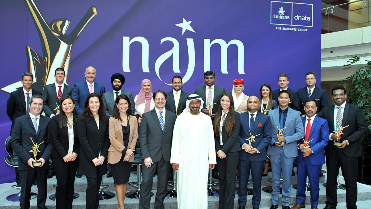 Shaikh Ahmed with Najm Chairman’s Award winners in Dubai. 