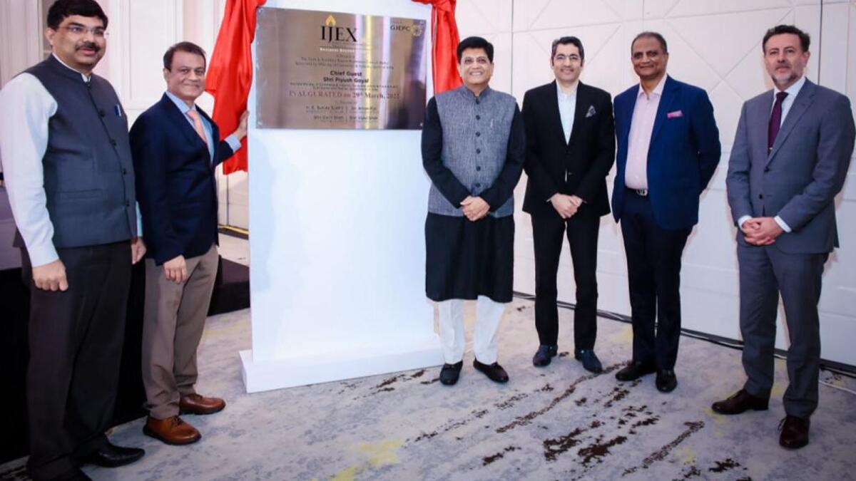 Piyush Goyal, Minister of Commerce and Industry and Dr Aman Puri, consul-general of India, Dubai flanked by Vipul Shah, vice-chairman, GJEPC; Lachlan Gyde, executive director, Ithara and Dr Srikar Reddy, joint secretary and Colin Shah, chairman, GJEPC. — Supplied photo 