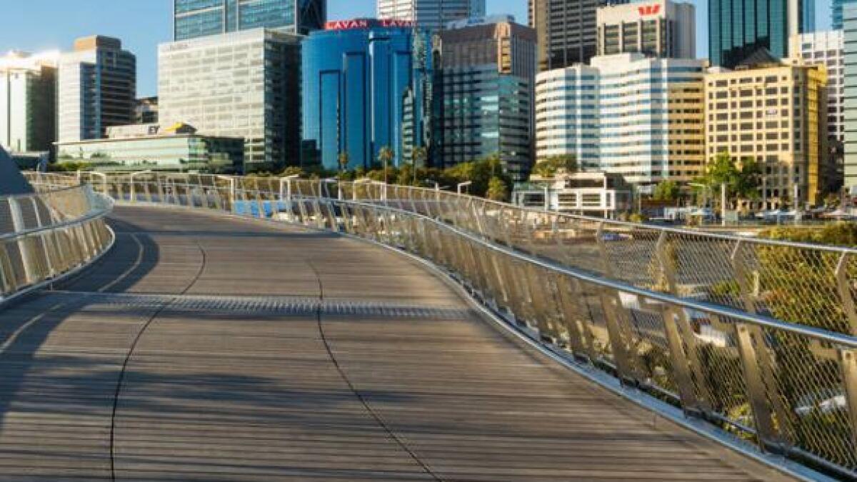 39 new footbridges, crossings at traffic signals in Abu Dhabi by 2019