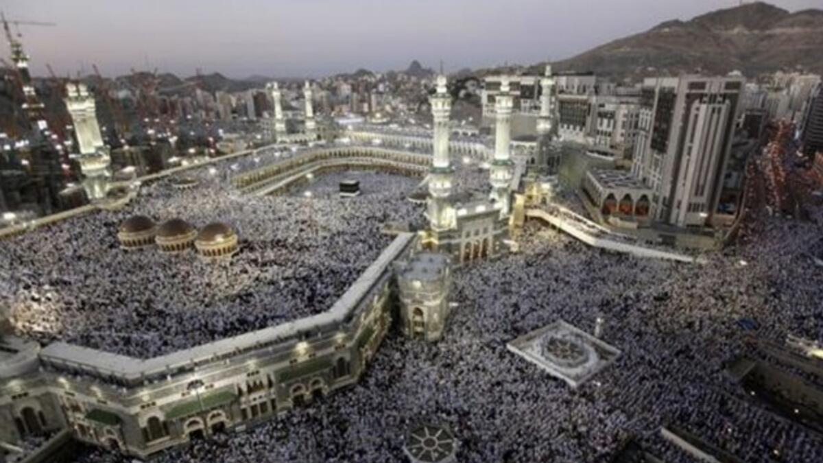 Saudi Arabia allows Umrah pilgrims to visit all cities