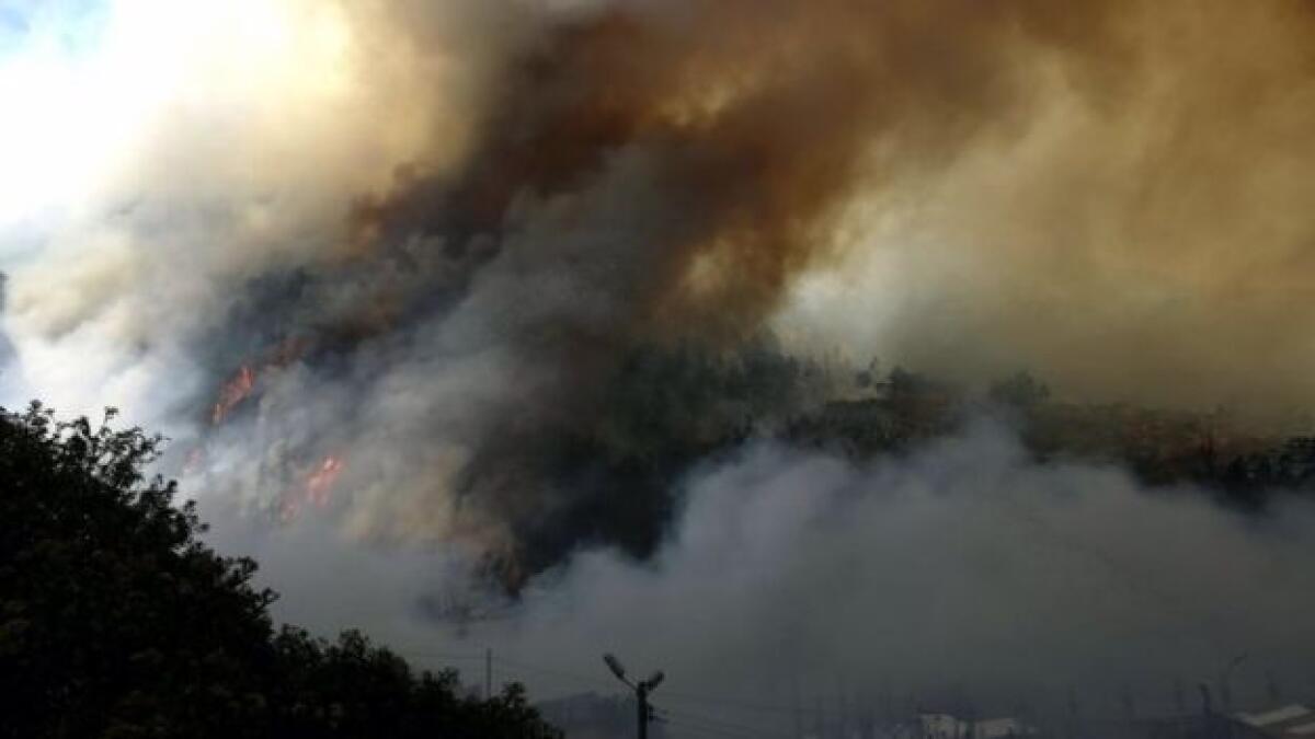 Thousands battle deadly forest fires in India