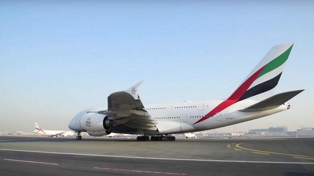 Emirates adjusts pilots, crew after Trump visa ban