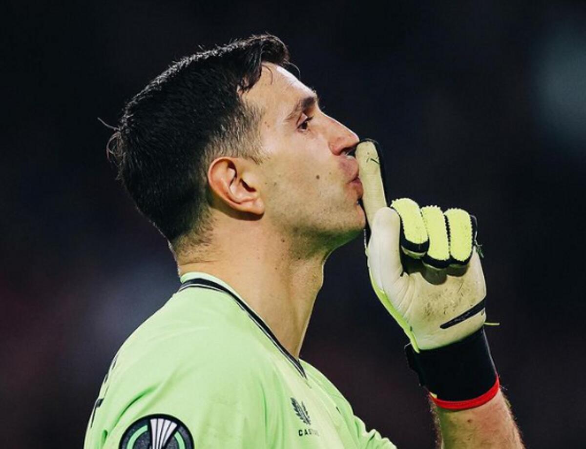 Emiliano Martinez angered French fans when he gestured to them to remain silent. - Instagram