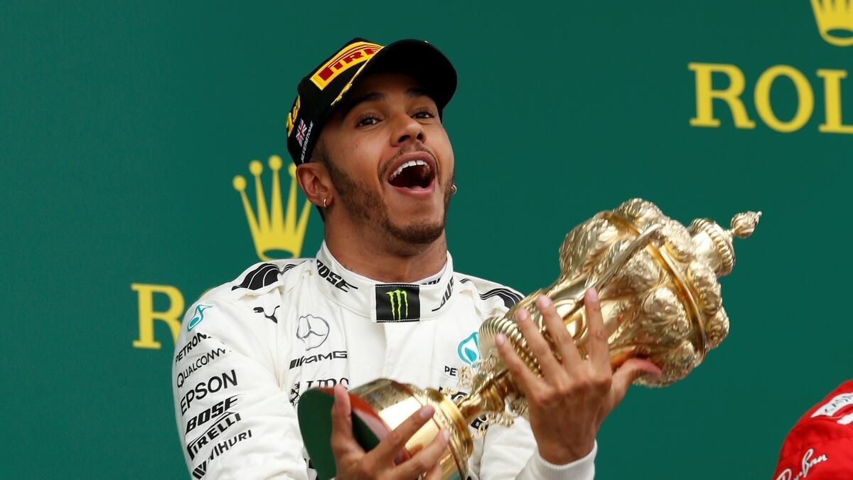 Hamilton storms to British Grand Prix victory