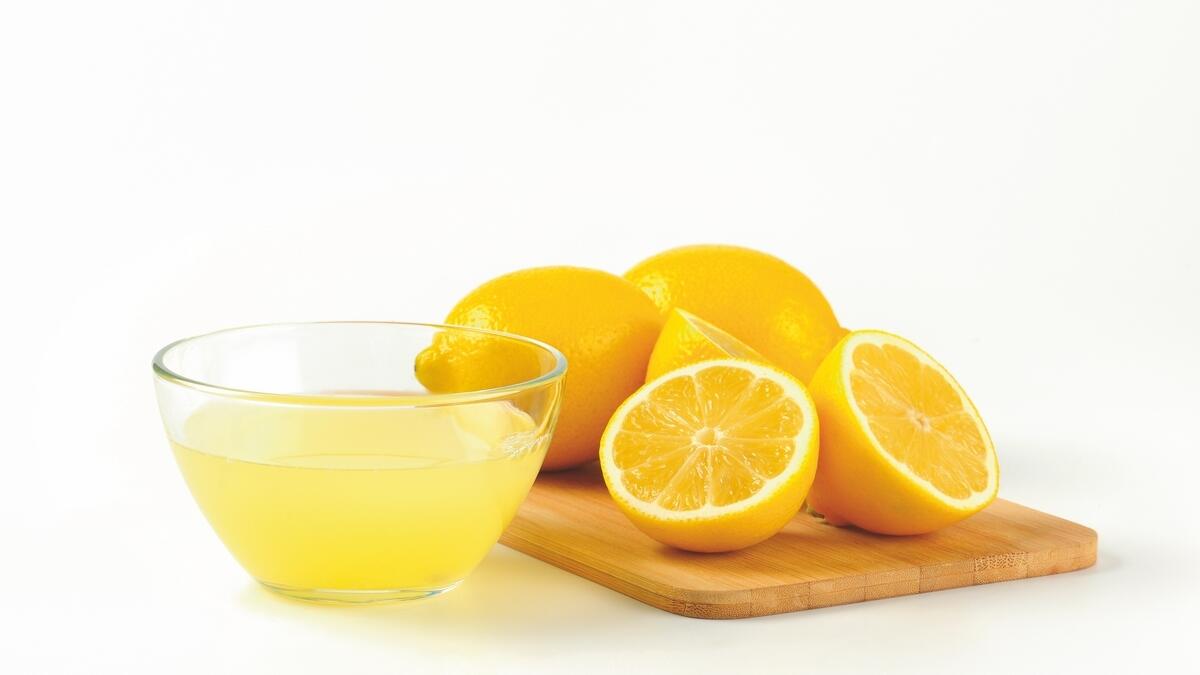 Glycerine + lemon juice = smooth heels