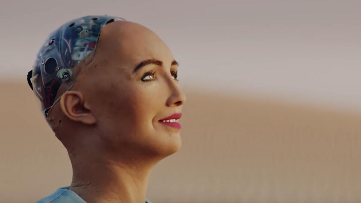 Video: Robot Sophia goes on exciting adventure in Abu Dhabi
