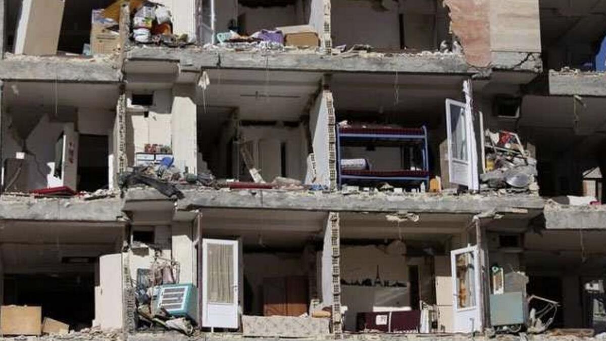 Iran earthquake toll rises to 450, over 7000 injured 