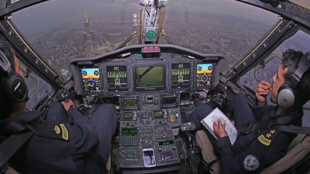 Photos: These pilots break Ramadan fast above Makkah