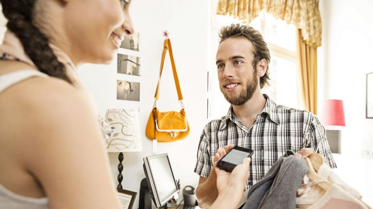 Why mobile shopping clicks in UAE