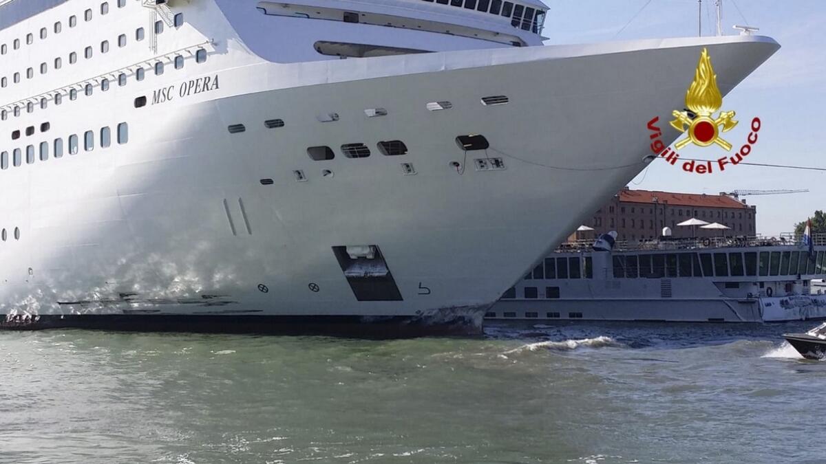 Video: Huge cruise ship ploughs into tourist boat, dock in Venice