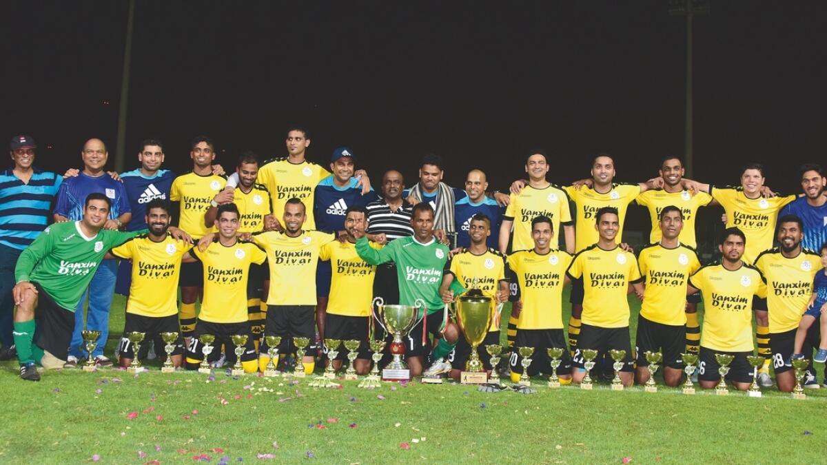 Vanxim Divar win football title