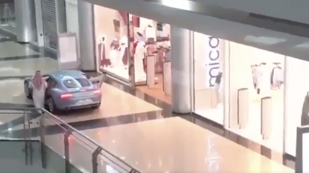 Video: Man books entire shopping mall to drive around and shop