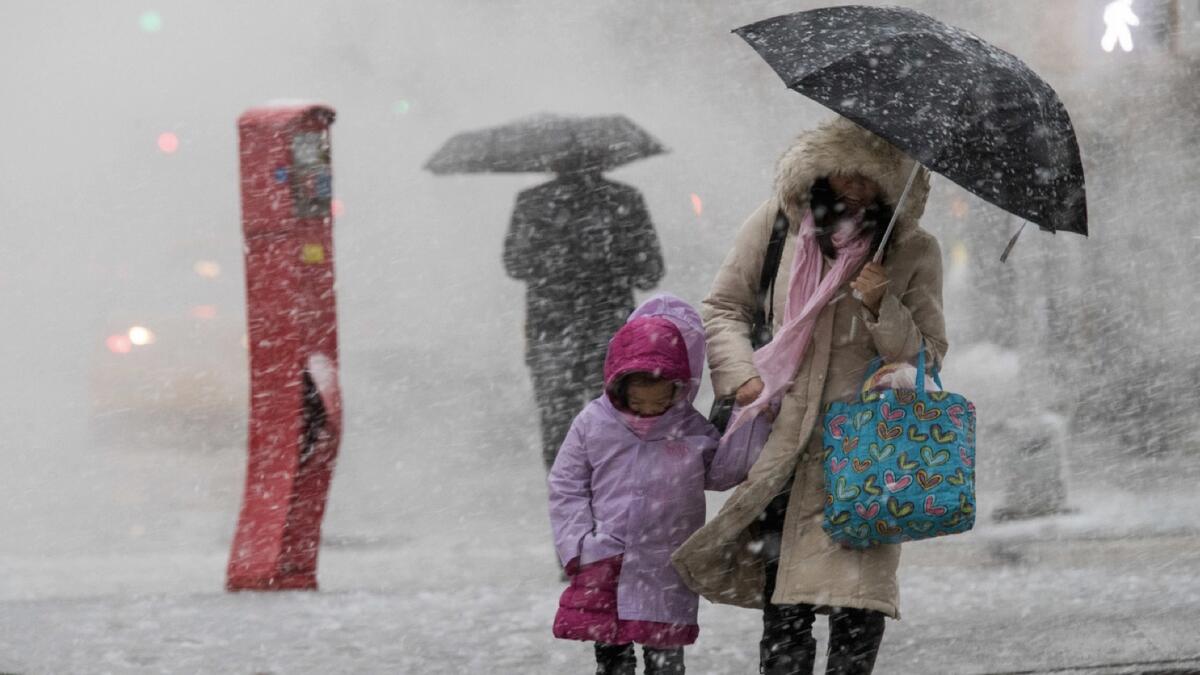 UAE issues weather warning in US, Emirates cancels flights