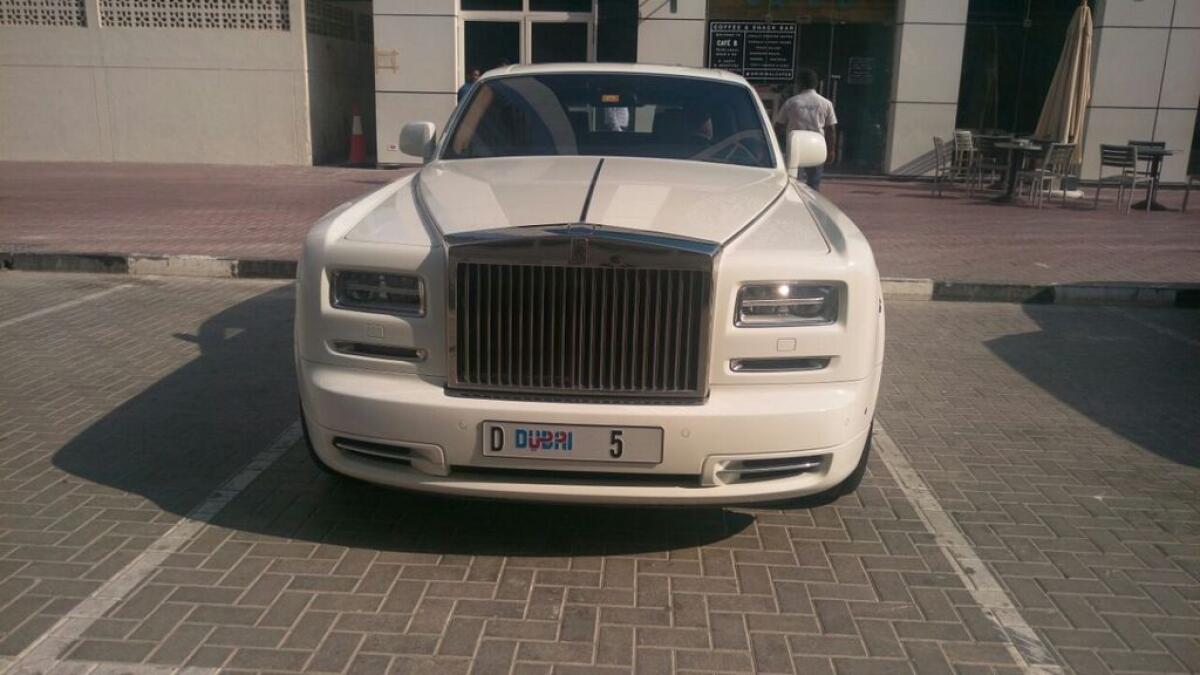 Dubai billionaires D5 Rolls Royce fined for wrong parking   