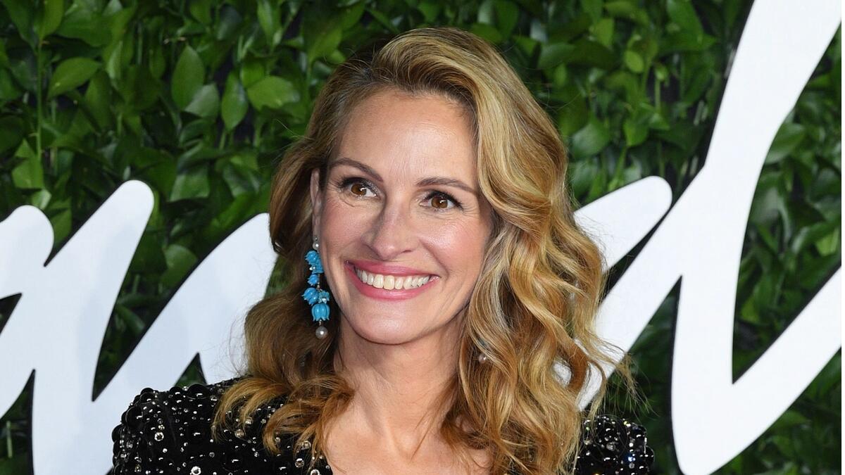 Julia Roberts, social media, Anthony Fauci, interview, Hollywood, stars, Covid-19