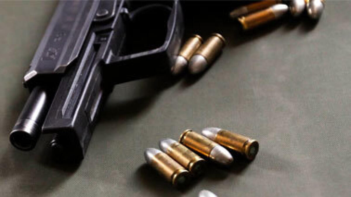 Pakistan police arrest Thai seminary students with pistol at airport
