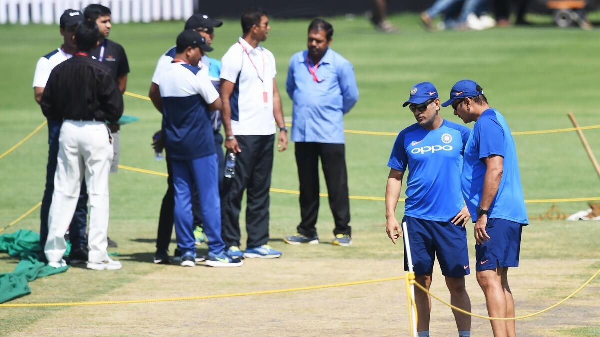 India eye series win in Dhonis backyard