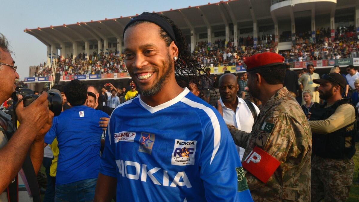 Ronaldinho wins Pakistans heart with beautiful message on Twitter 