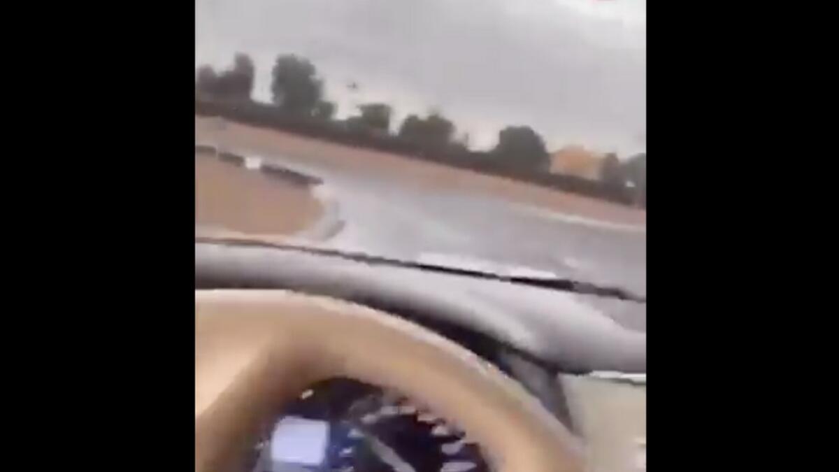 Dubai Police, driver, motorist, reckless driving, rainfall in Dubai, rain in dubai, drag race