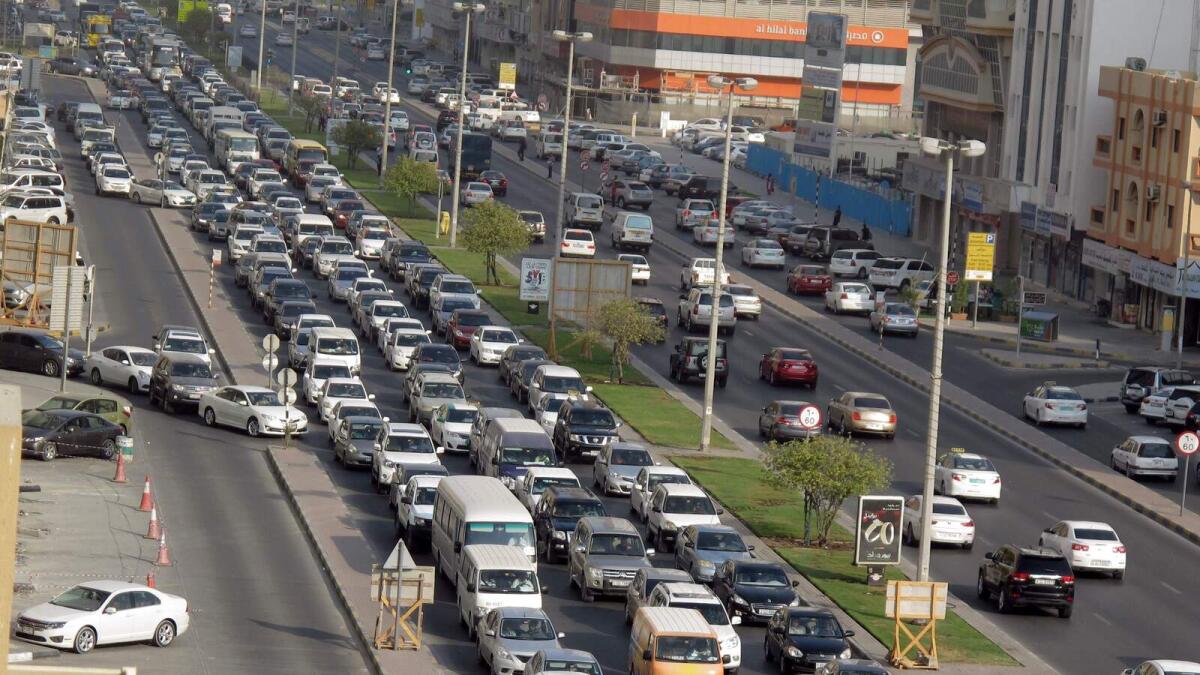 Sharjah to find effective solution to traffic woes