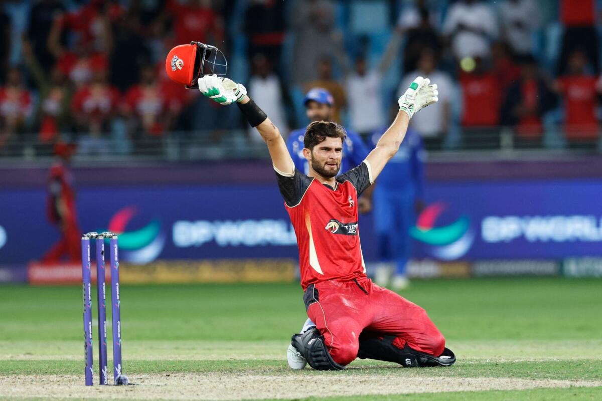 Shaheen Shah Afridi celebrates after helping Desert Vipers win a dramatic battle against MI Emirates. — ILT20