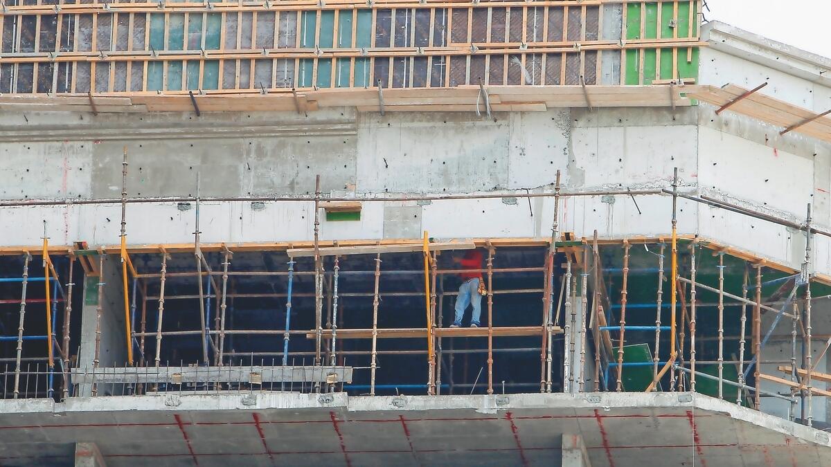 Over 400 warnings issued for Sharjah construction site violations  