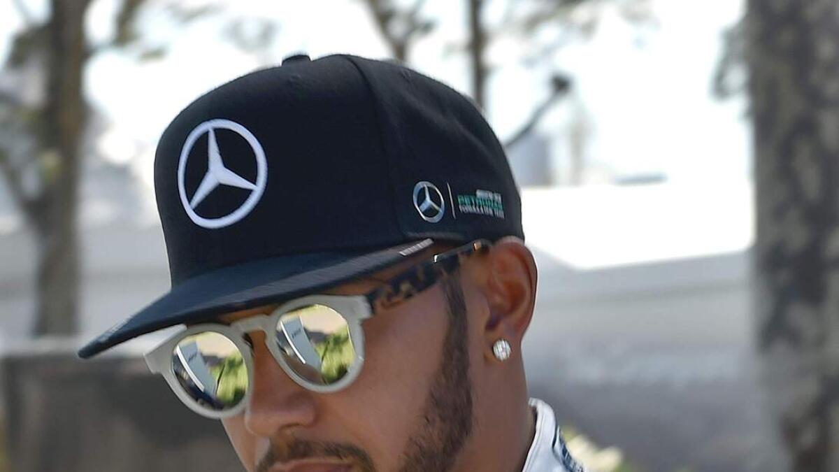 Hamilton sets pace before Australian Grand Prix 