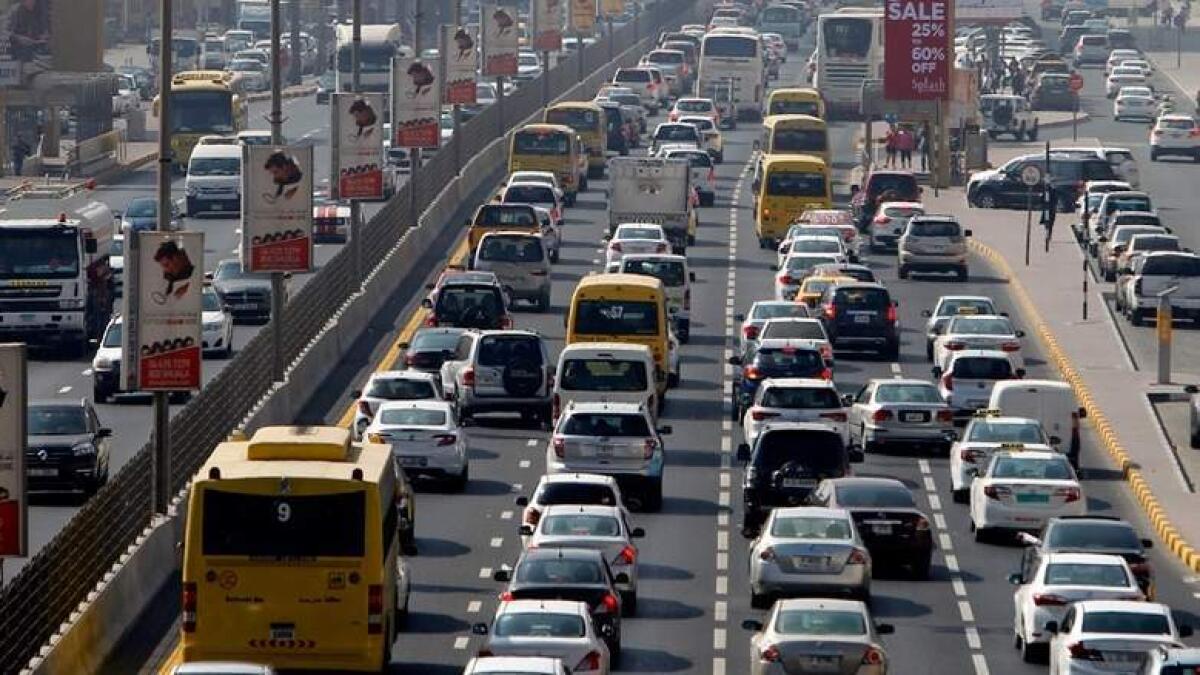 Car on fire causes massive delays in Dubai