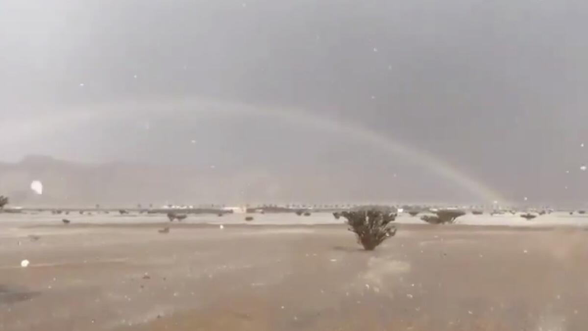 Video: Rainbow appears over Makkah amid heavy rains