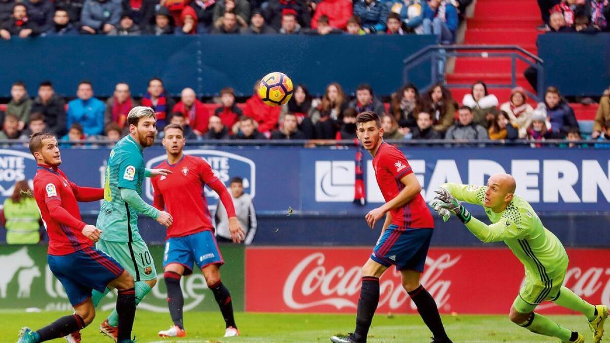 Messis brace helps Barca return to winning ways
