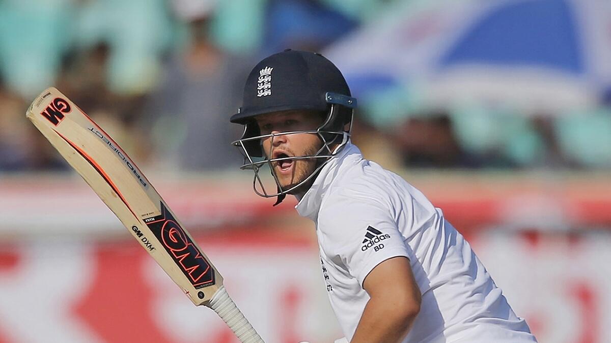 Englands Duckett suspended from playing after bar incident
