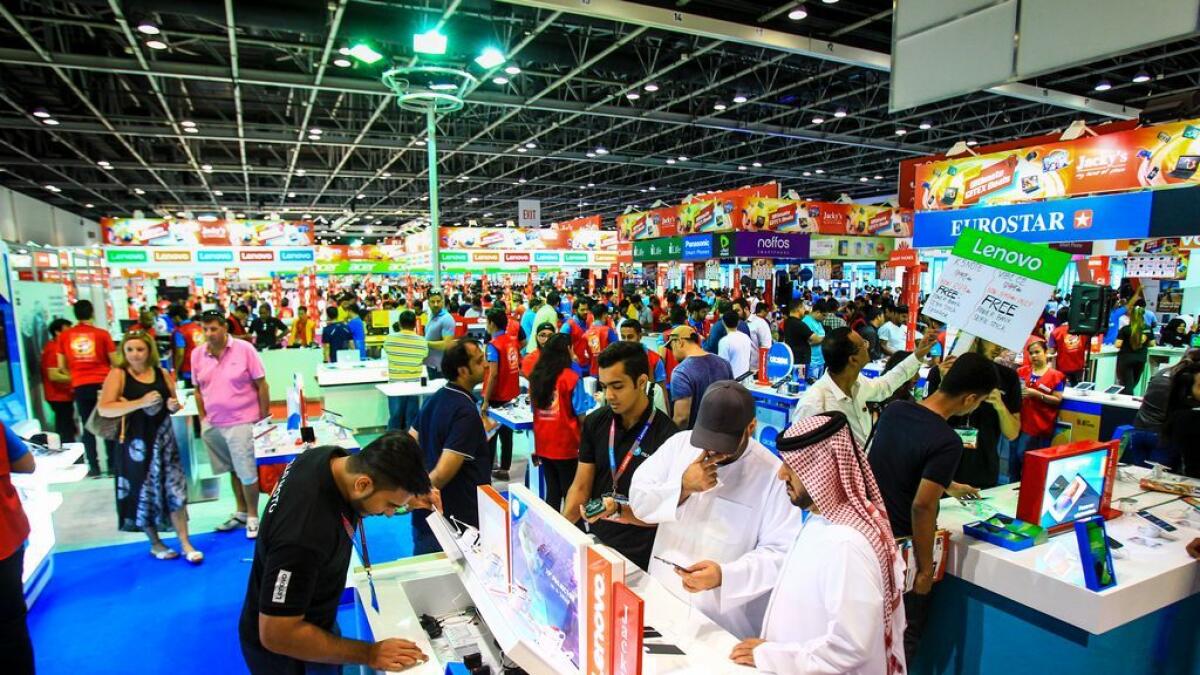 Visitors in large number visit GITEX Shopper at World Trade Center. Photo by Neeraj  Murali.