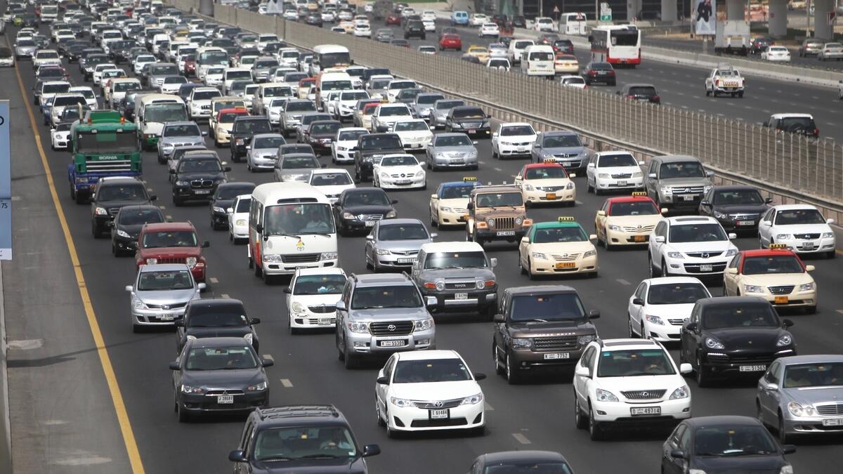 Traffic alert: Multiple accidents cause delay on Dubai, Abu Dhabi roads