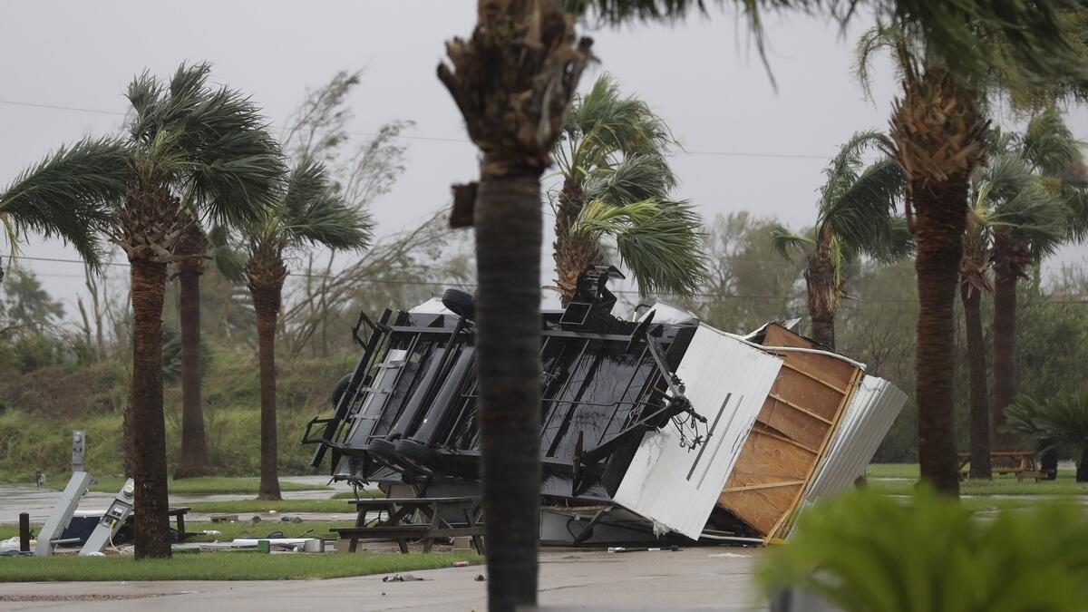 Texas hunkers down as storm Harvey lashes US coastline